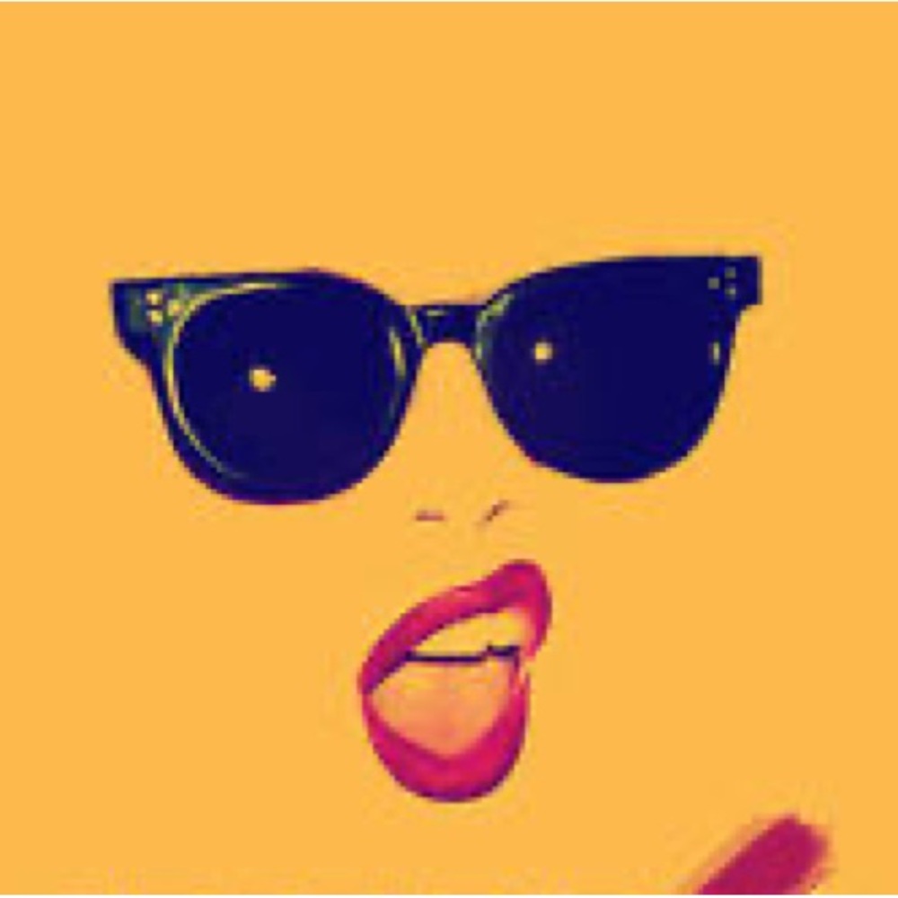 Meet your Posher, Whitney